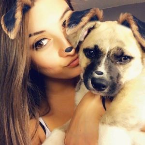 Meet your Posher, Amalia